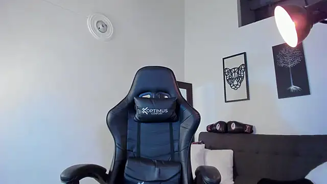 Justin_kingX7 live cam on StripChat