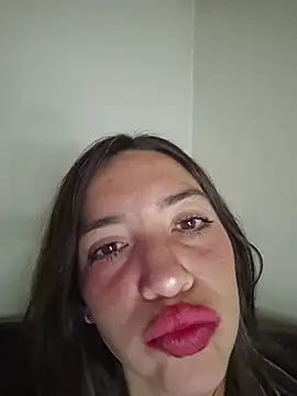 loveuu-bae webcam