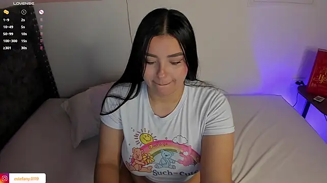 estefany09_ live cam on StripChat