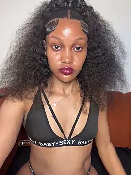 Sexxyronn webcam