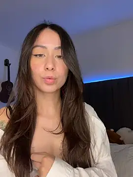 juanasnz99 (F young) - Bra off
