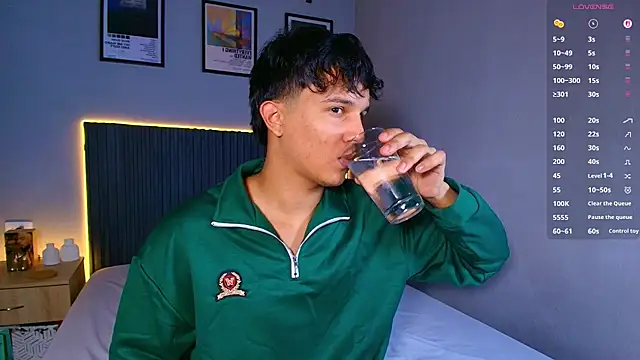 leo_savage_ (M young) - SHOW COCK