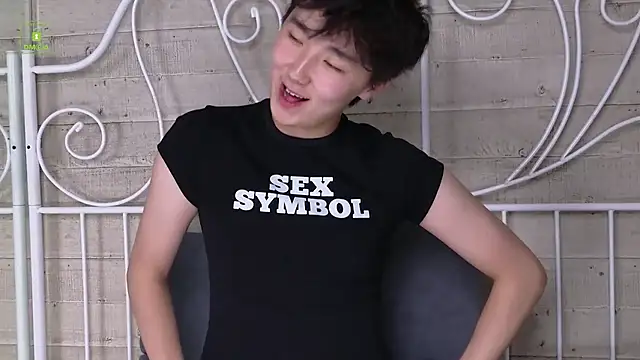 HeejinWang live cam on StripChat