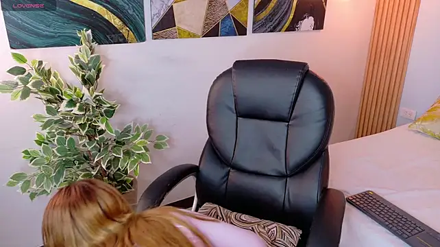 GabyQueens webcam