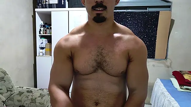 Superbigmr live cam on StripChat