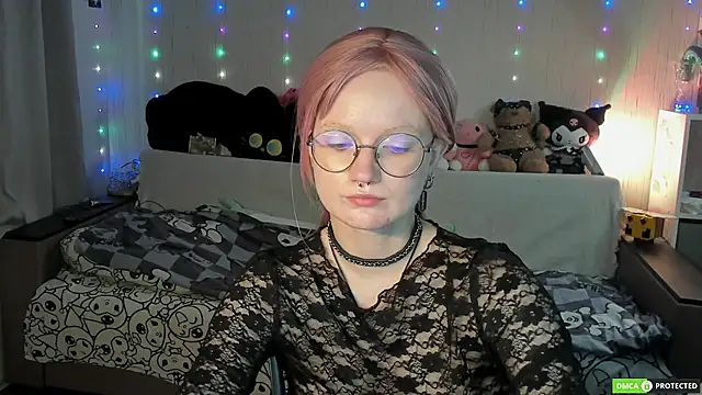 JulietFowler live cam on StripChat