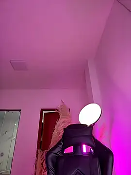 saracaball_ live cam