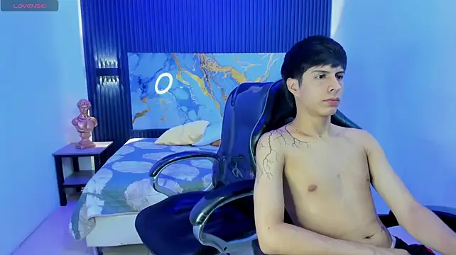 Estiv18_ live cam on StripChat