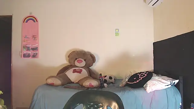 luciana_keating live cam on StripChat