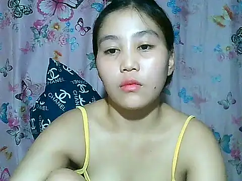 SexyAsianPussy4u live webcam