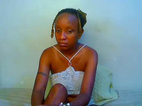Slim_doli live cam on StripChat