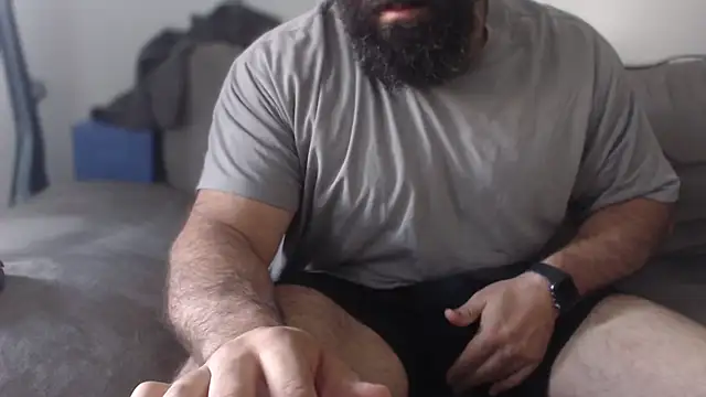 hugemachohandsome live cam on StripChat
