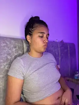 I_Samanthaa webcam