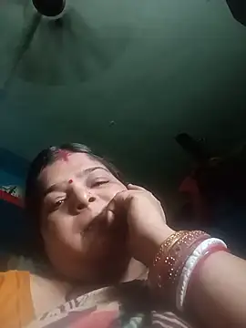 hot_bhabi1 live cam on StripChat