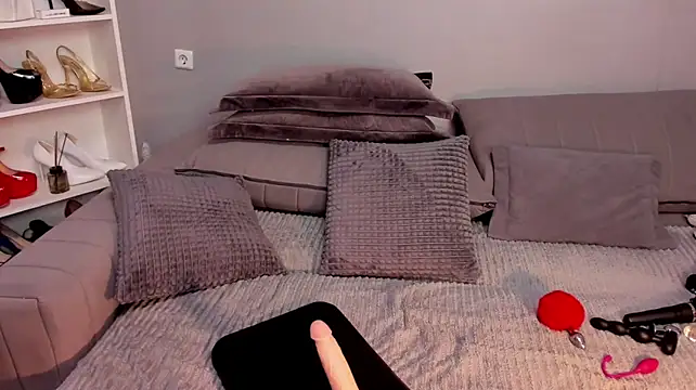 Jullia_Moor webcam