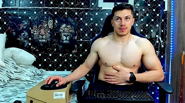 javiersexymann live cam on StripChat