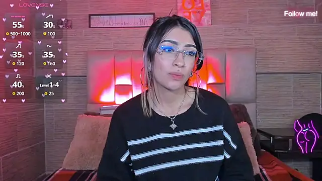 mia_devine_