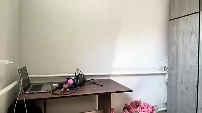 ColleenRamirez live cam on StripChat