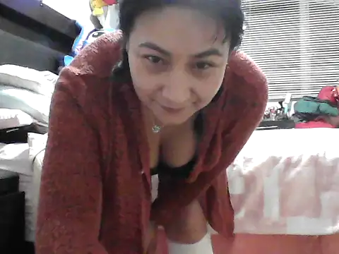 AnaisColly1 live cam on StripChat