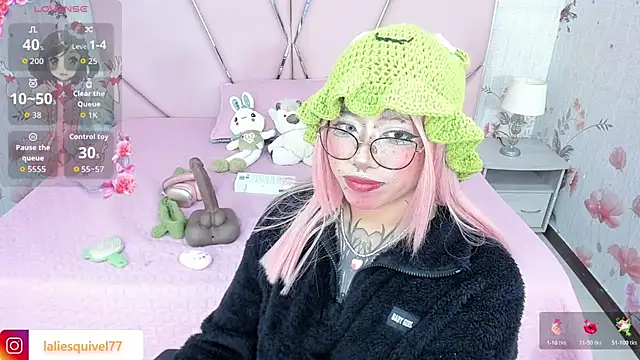 SafiroAgataaa live cam on StripChat
