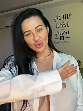 IRISWHITE17