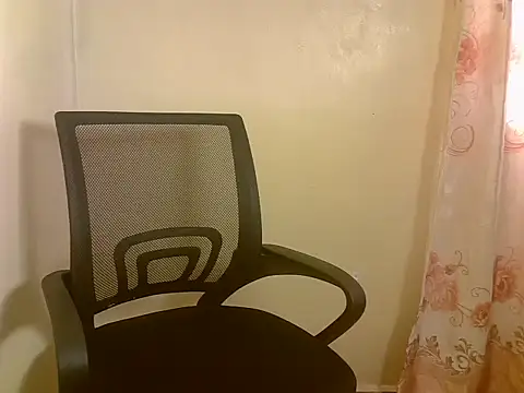 Lovely_Deity live cam on StripChat