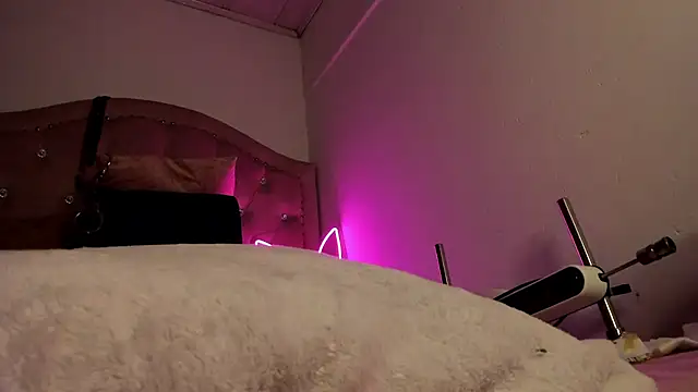 soulcosmic_ live cam on StripChat