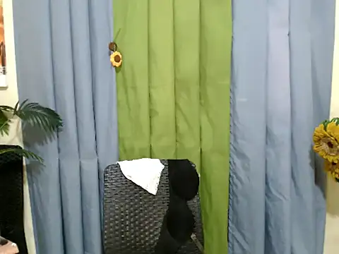 SKINNYasianSLUTs live cam