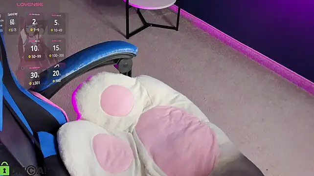 Alice_Kitagawa live cam on StripChat