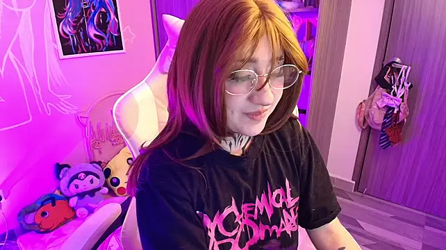 Miwa_violet live cam on StripChat