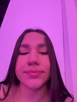 miakhalaf_ webcam