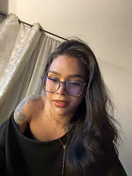 Samantha_Bernardo