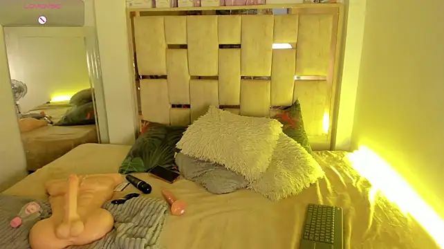 KetziaDoll_ webcam