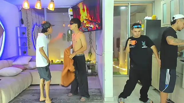 Houseofwarrios webcam