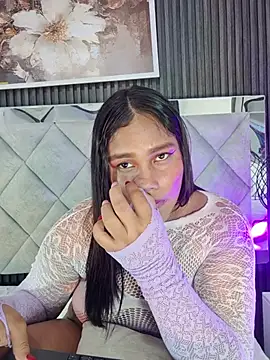 Sara_Chanel_