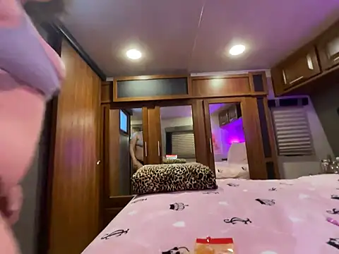 scarlettefoxx webcam