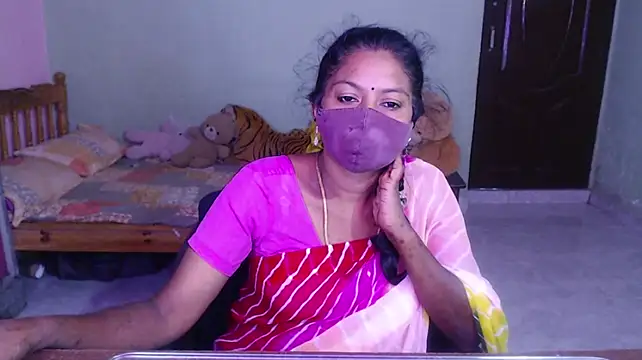 Novapol11 live cam on StripChat