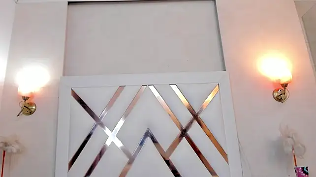 Sky_Collins_ webcam