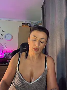 Hotangel75