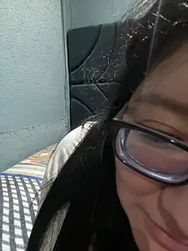 Latina_Lesly
