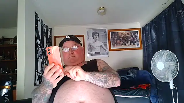 KINKYBLUEYES69