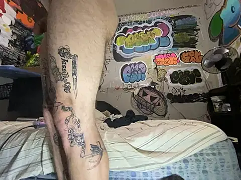 gothboiplzty live sex cam