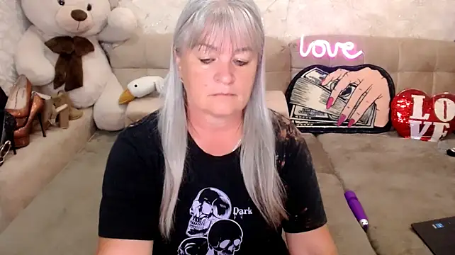 SiberiabBerry live cam on StripChat