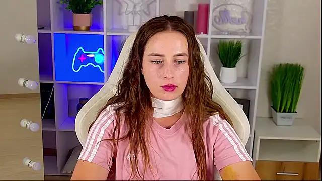 NadinnL webcam