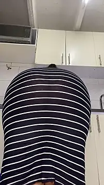Chloee_Peach