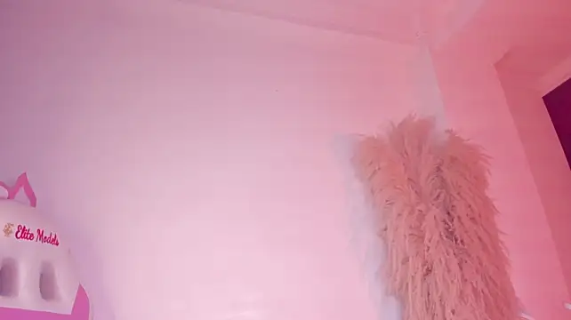 CristineRainn_ webcam