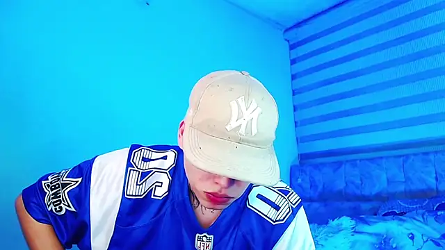 _justinmoon2 live sex cam