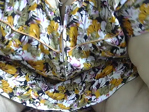 Kavya_XX live cam on StripChat
