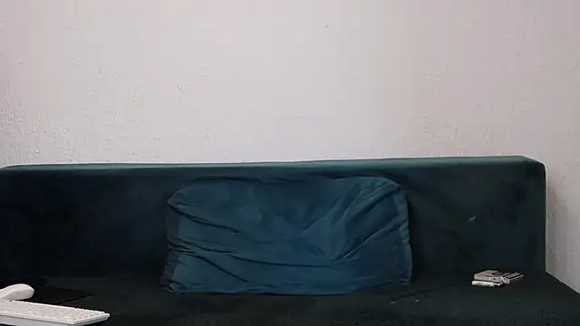 EmilyJenner webcam