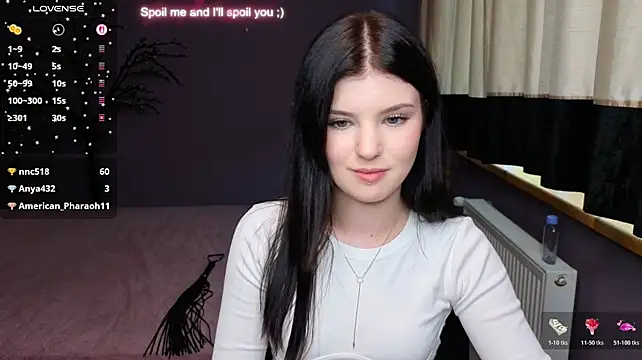 AnnaYount live cam on StripChat